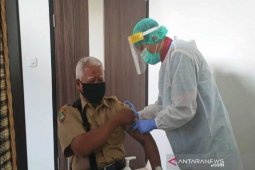 Lansia merasakan tenang usai divaksinasi COVID-19