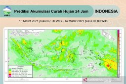 Jambi cerah berawan, sejumlah daerah berpotensi hujan lebat disertai petir