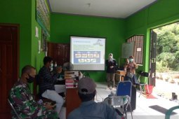 Puskesmas Halong berikan sosialisasi terkait PPKM dan vaksinasi COVID-19