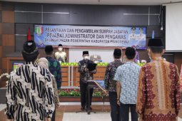Sekda Pringsewu lantik 19 pejabat administratur dan pengawas