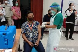105 karyawan BI Maluku jalani vaksinasi COVID-19