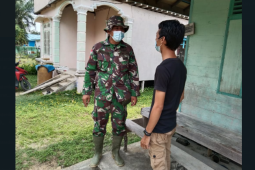 Satgas TMMD secara persuasif sosialisasikan program kepada warga