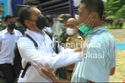 Seorang jurnalis Situbondo dapat perlakuan kasar dari pengawal Menteri Kelautan dan Perikanan