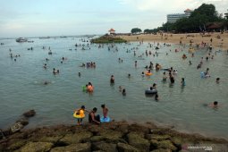 Bali to reopen three COVID-19 green zones: Jokowi
