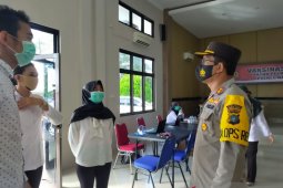250 personel Polres Bangka Barat jalani vaksinasi COVID-19 tahap dua