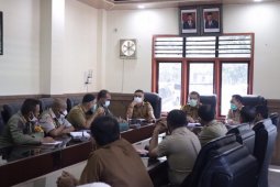 Satgas COVID-19 Binjai larang warga masuk areal Lapangan Merdeka tak pakai masker