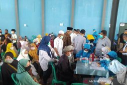 Dinkes berikan vaksinasi COVID-19 untuk lansia di Cianjur