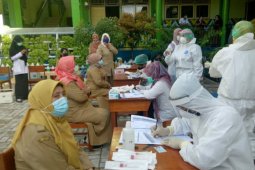 Dinkes Pontianak vaksinasi dosis kedua tenaga pelayanan publik