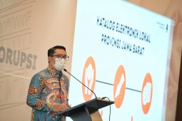 Ridwan Kamil minta warga tak bingung terkait pengunduran vaksinasi kedua