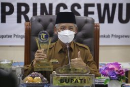 Bupati Pringsewu raih penghargaan penanganan COVID-19