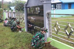 Satgas TMMD Kodim 1206/PSB melaksanakan Pengecatan Masjid Al Ikhlas