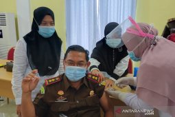 Kajari Aceh Timur ajak masyarakat jangan khawatir divaksin COVID-19