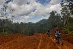 Warga tidak menyangka jalan TMMD akan selebar ini