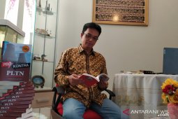 Anggota DEN periode 2014-2019 luncurkan buku "Pro-Kontra PLTN"