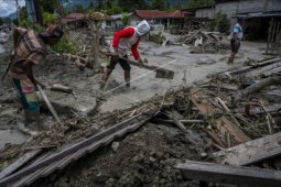 Banjir lumpur di Sigi