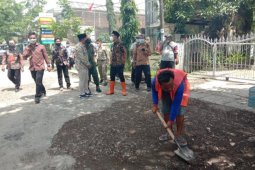 Cara cepat atasi jalan rusak ala Sidoarjo