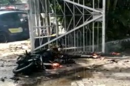 Potongan tubuh ditemukan  di sekitar ledakan di Gereja Katedral Makassar