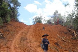 Belum usai di kerjakan, warga nikmati Jalan TMMD Kodim 1206/PSB