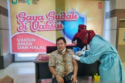 Anggota PWI Kota Sabang ikut vaksinasi COVID-19
