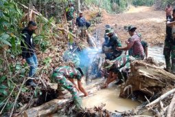 Di penghujung TMMD kemanunggalan TNI dengan rakyat semakin nyata