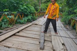 Jembatan jalan kandangan - batulicin kalsel diharapkan permanen
