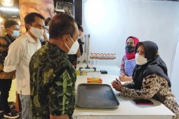 Wawali berharap mal di Surabaya ikut bantu promosikan produk UMKM