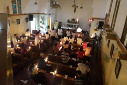 Gereja Katolik Mentok ajak umat relakan diri untuk kebahagiaan sejati