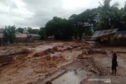 62 orang meninggal akibat banjir bandang di Flores Timur