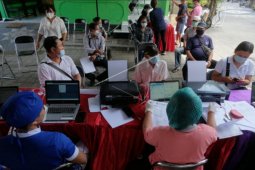Vaksinasi dengan sistem jemput bola