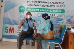 PLN UP3 Sumbawa Vaksin Seluruh Karyawannya