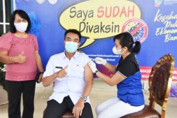 Menko Airlangga catat 13,4 juta dosis vaksin telah disuntikkan