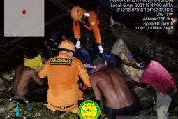 Petugas sudah menemukan 17 jenazah korban banjir di Alor