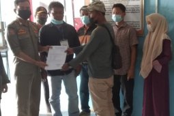 Diintai berhari-hari, wanita muda ini dicokok di rumah kekasih