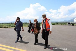Mensos Risma balik kunjungi NTT, pastikan bantuan logistik tersalurkan