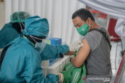 Warga usia 18 tahun ke atas  silakan daftar untuk divaksin