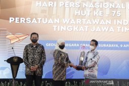 Fotografer ANTARA Jatim raih Piala Prapanca 2021