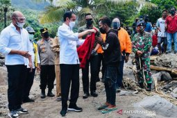 Presiden terima keluhan harga BBM mahal di lokasi bencana