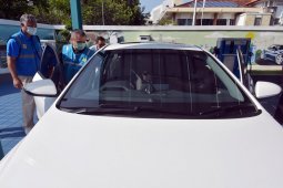 Uji coba dan sosialisasi mobil listrik