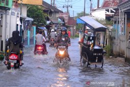 Sungai pasang picu terjadinya genangan di Banjarmasin