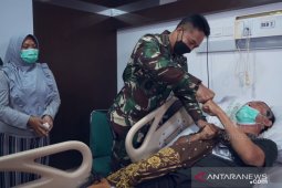 Kasad motivasi Kopka Ade lekas pulih agar bisa lihat buah hati jadi prajurit