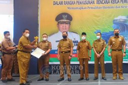 Pemkab Lampung Barat raih Terbaik I pencapaian pembangunan daerah