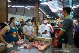 Jelang Galungan-Kuningan, Bupati Klungkung pantau harga di Pasar Umum Galiran dan Pasar Seni