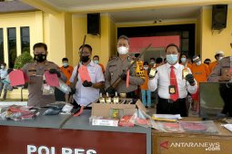 Kepolisian Resor Singkawang ungkap hasil Operasi Pekat Kapuas 2021
