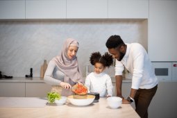 Cara mengenalkan puasa kepada anak, ikuti penjelasan lengkap