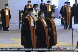 Ini dia tiga hakim ad hoc yang baru dilantik oleh Ketua Mahkamah Agung