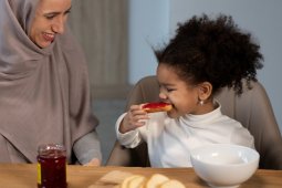 Kiat menambah semangat anak berpuasa