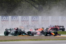 Russel dan Bottas tabrakan, GP Emilia Romagna Italia dihentikan sementara