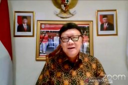 Tjahjo Kumolo mengatakan korupsi masih jadi tantangan reformasi birokrasi ASN