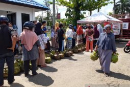 Atasi kelangkaan "Si Melon" , Pemkab Batanghari menggelar operasi pasar