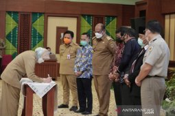 Bupati Batola tandangani program pencegahan korupsi terintegrasi